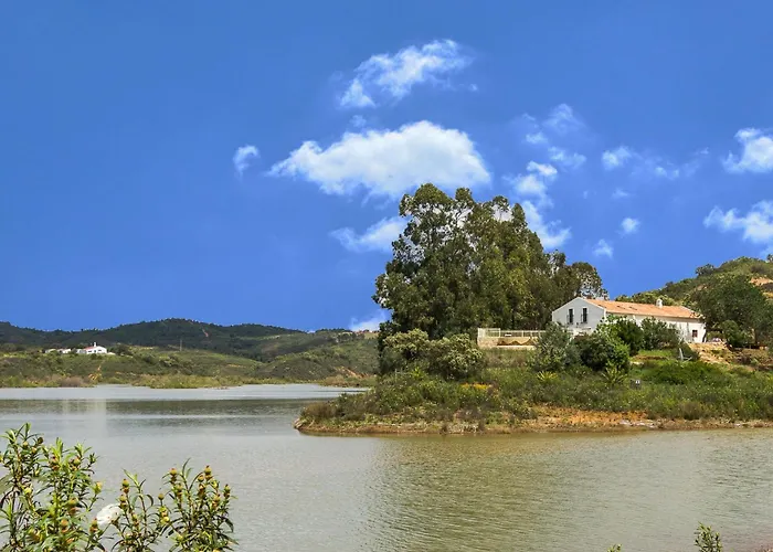 Вилла Casa Dos Amigos *