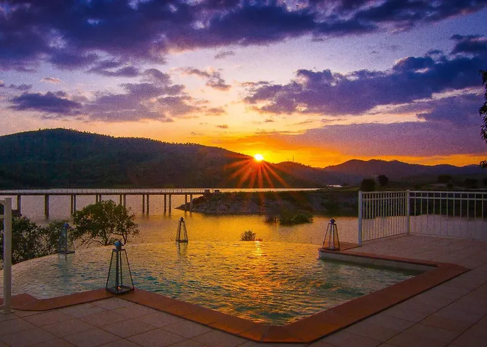 Casa Dos Amigos Сан-Бартоломеу-де-Мессинеш