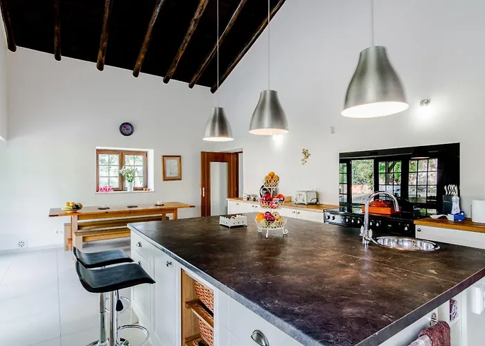 Casa Dos Amigos Сан-Бартоломеу-де-Мессинеш